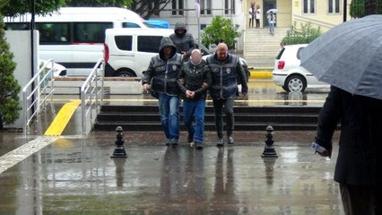 Cinsel tacizde bulunan şüpheliyi bıçaklayarak ağır yaraladı