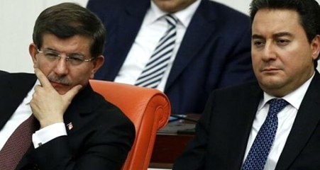 Davutoğlu ve Babacan'ın fotoğrafını paylaşan Cem Uzan'dan yeni iddia: Belgeler elimde yargılanacaksınız