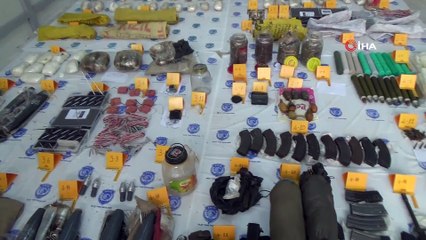Diyarbakır’da teröristlere ait cephanelik ele geçirildi: 22 gözaltı