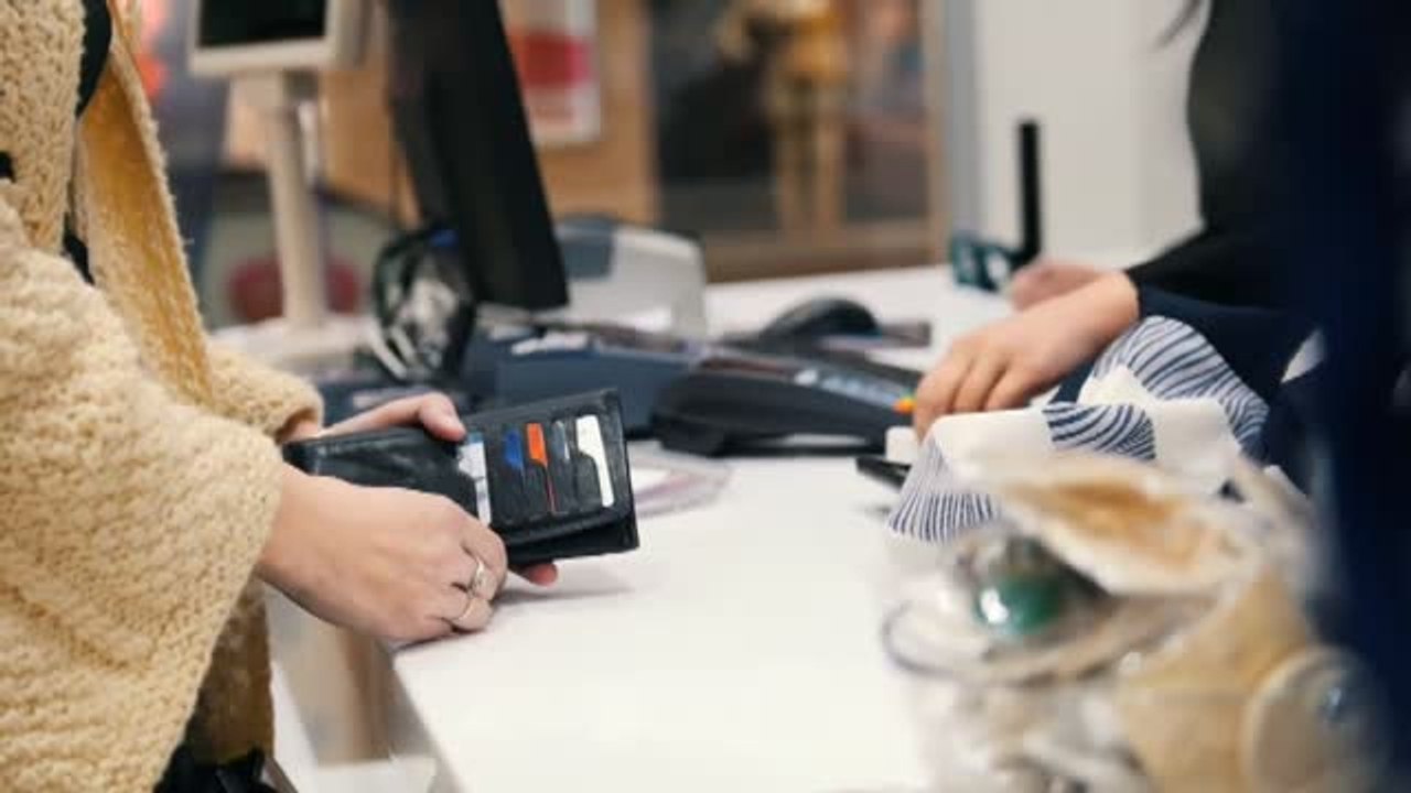 Los españoles gastarán una media de 238 euros en regalos de Navidad