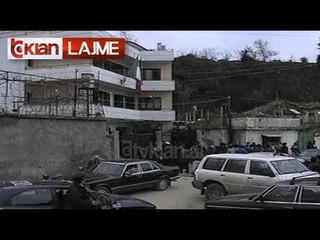 Konsullata Italiane në Vlorë jep viza - (28 Janar 2000)