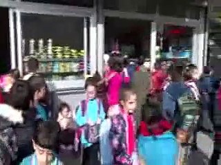 ESENYURT'ta belediye ekipleri okul kantinlerini denetledi