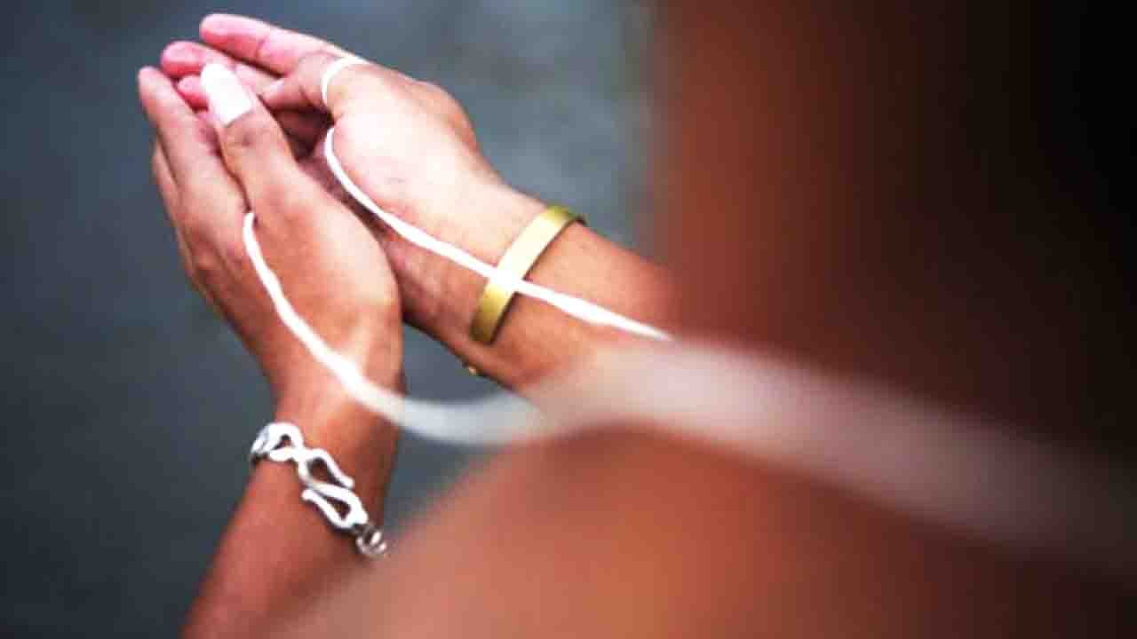 जनेऊ पहनना क्यों है जरुरी? और क्या है इसके फायदे । Why do we wear Janeu ?। Boldsky video