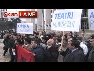 TOB, greva e artistëve në shesh - (30 Janar 2000)