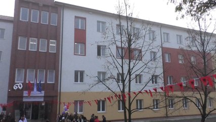 Gjimnazi "Asim Vokshi" shënon 60 vjetorin e themelimit-Lajme