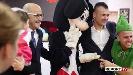 Nadir Çausholli, drejtuesi i CFO Pharma dhe stafi i tij vizitë në shtëpinë e foshnjës Tiranë