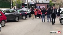Report TV - Banorët e Astirit protestë te Prokuroria e Tiranës