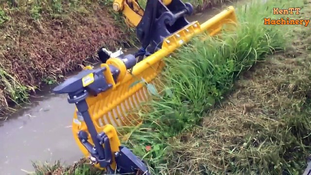 World's Modern Heavy Machine Working - Fast Skill Hydaulic Equipment Shredder Big Tree, Shear Stump