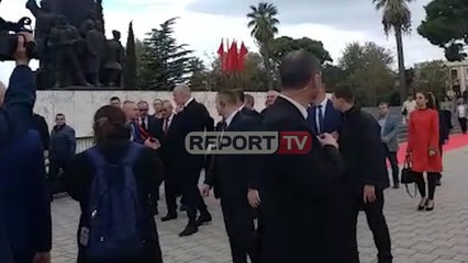 Report TV - 107-vjetori i Pavarësisë, Meta dhe Rama shtrëngojnë duart