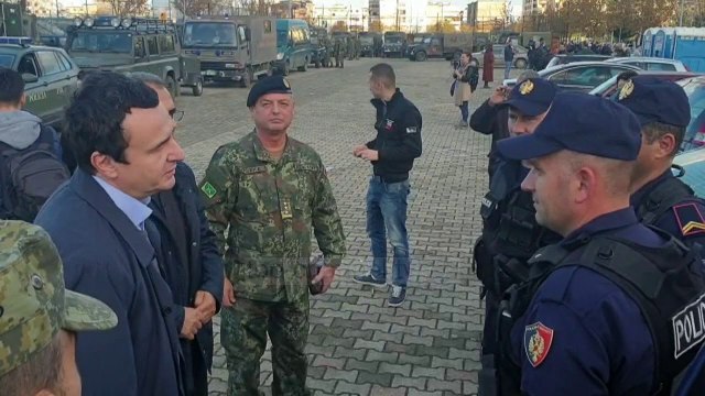 Albin Kurti mbërrin në Durrës/ “Ushtria shqiptare dhe FSK po bashkëpunojnë shkëlqyeshëm”