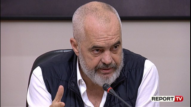 Report TV - Rama: Në qytet të gjithë do akomodohen në hotele (jo palestra)