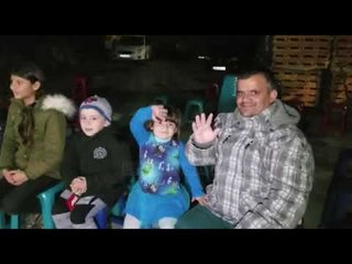 Durrës/ Fëmijët shijojnë shfaqjen e një filmi vizatimor në resortin "Fafa Premium"