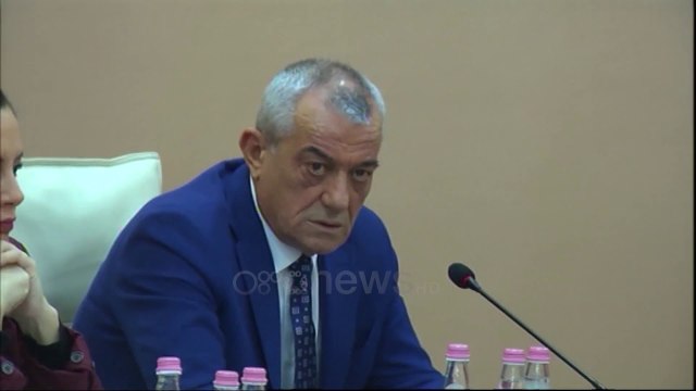 Ora News - Këshilli i Sigurisë Kombetare, Rama dhe Ruçi mbërrijnë në Presidencë