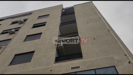 U ndërtua 1.5 vite më parë, çahet bordura e pallatit 6-kate në Durrës, s'ka perimetër sigurie