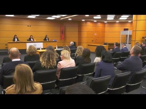 Ora News - Vettingu në radhët e policisë, jep dorëheqjen shefi i IT-së