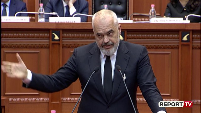Rama vlerëson punën e ministrave në terren: Olta Xhaçka non stop në krye të detyrës