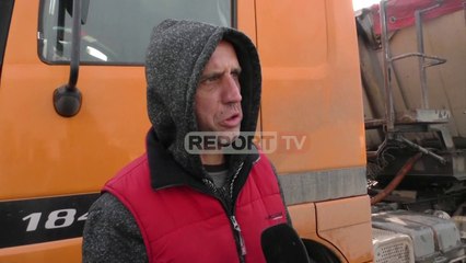 Report TV -Radhë kilometrike në Morinë, probleme në sistemin doganor