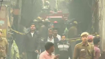 Indi: Të paktën 43 të vdekur nga zjarri në një fabrikë
