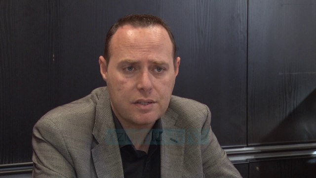 Ministria e Arsimit: Mësim edhe të shtunave - News, Lajme - Vizion Plus