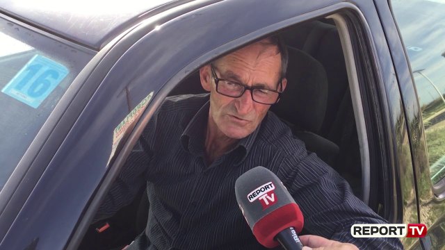 Report TV -Rruga që lidh 12 fshatra në Fier e amortizuar, banorët: E bënë për faqe të zezë