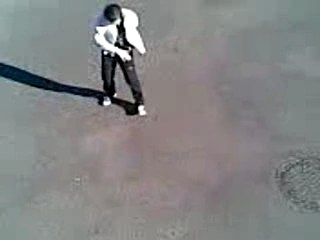 moi entrain de danser la tecktonik