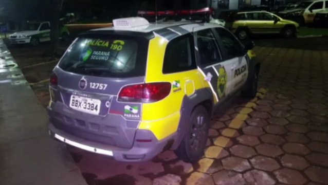 Homem é detido pela Polícia Militar no Bairro Interlagos