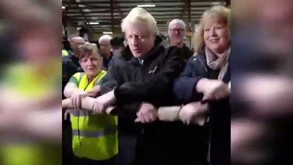 Johnson lograría la mayoría absoluta en Reino Unido