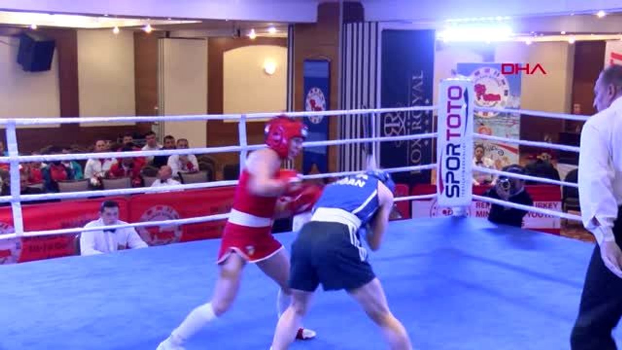 Spor balkan büyükler boks şampiyonası'nda heyecan sürüyor