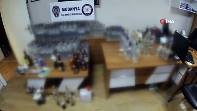 Mudanya polisinden kaçak içki operasyonu: 310 adet sahte içki ele geçirildi