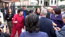 Antalya velilerden il milli eğitim müdürlüğü önünde 'özel okul' eylemi