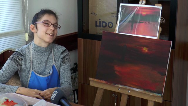 Bedensel engelli İrem resim tutkusuyla hayata bağlandı - SAKARYA