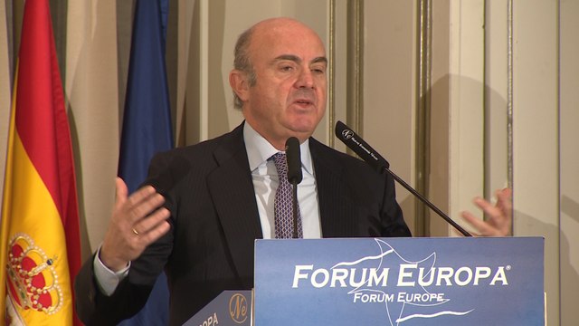 De Guindos ve positivo a corto plazo el resultado electoral británico