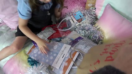 Surpresa para Isabella - um super quarto de Natal no Estilo Princesas Disney Anna e Elsa do Frozen