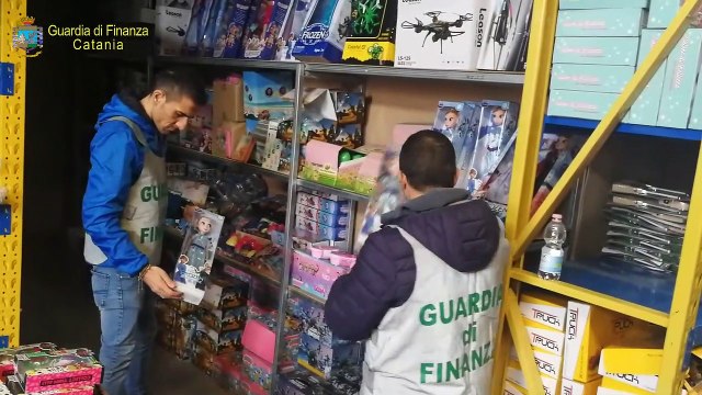 Catania - Contraffazione giocattoli (13.12.19)