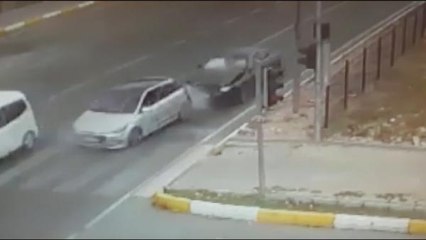 Çinli kadın Lisha Yu'yu takip eden şüphelilerin kaza anı görüntüleri ortaya çıktı.