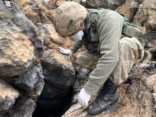Siirt'te terör örgütü PKK'ya ait 9 sığınak imha edildi