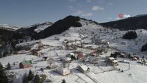 Türkiye’nin merak ettiği Taşbaşı Obası'ndan hayran bırakan kış manzaraları