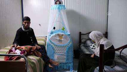 Bombardımanda gözlerini kaybeden anne, bebeğinin kokusuyla avunuyor - HATAY