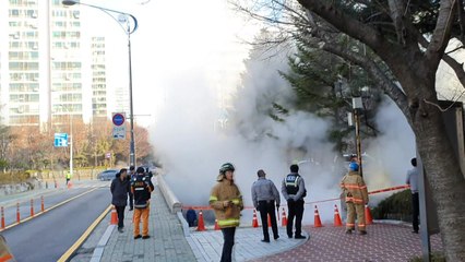 [휴일 사건·사고] '위험천만' 온수관 파열·시민이 화재 진압 / YTN