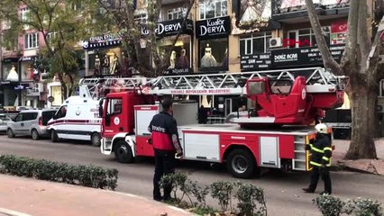 Kocaeli kalça kemiği kırılan yaşlı kadını itfaiye kurtardı