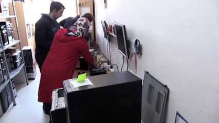 Okullara "kardeş eli" değiyor