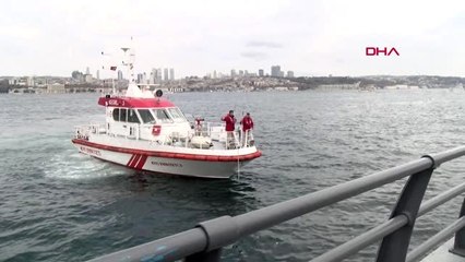 Üsküdar'da denizden erkek cesedi çıktı