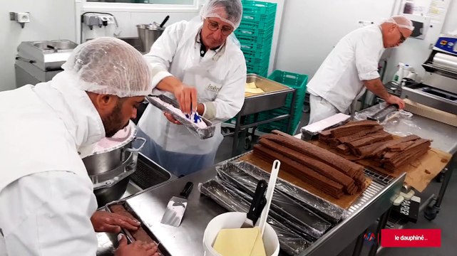 Voiron: la cuisine mutualisée des collèges prépare le menu de Noël