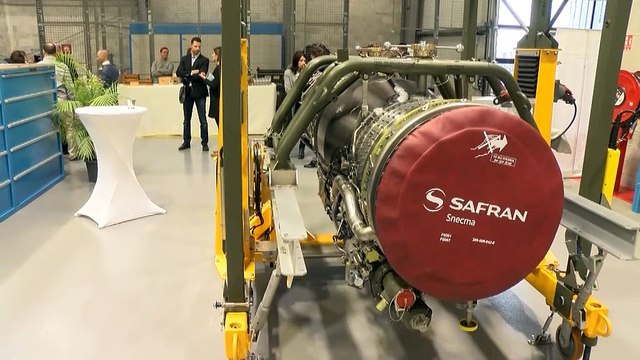 BA 125 à Istres : un moteur au centre du centre