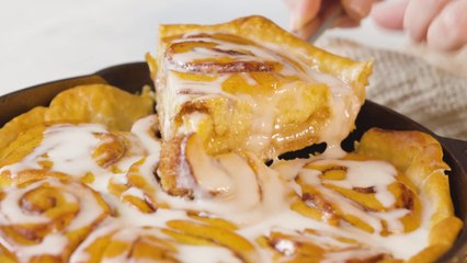 Cinnamon Roll Apple Pie