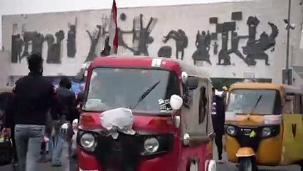Des manifestants irakiens dénoncent le lynchage d'un adolescent à Bagdad
