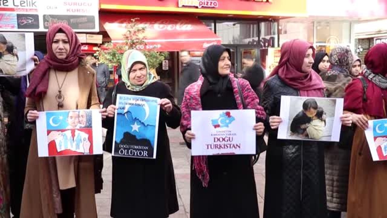 Çin'in Doğu Türkistan politikaları protesto edildi