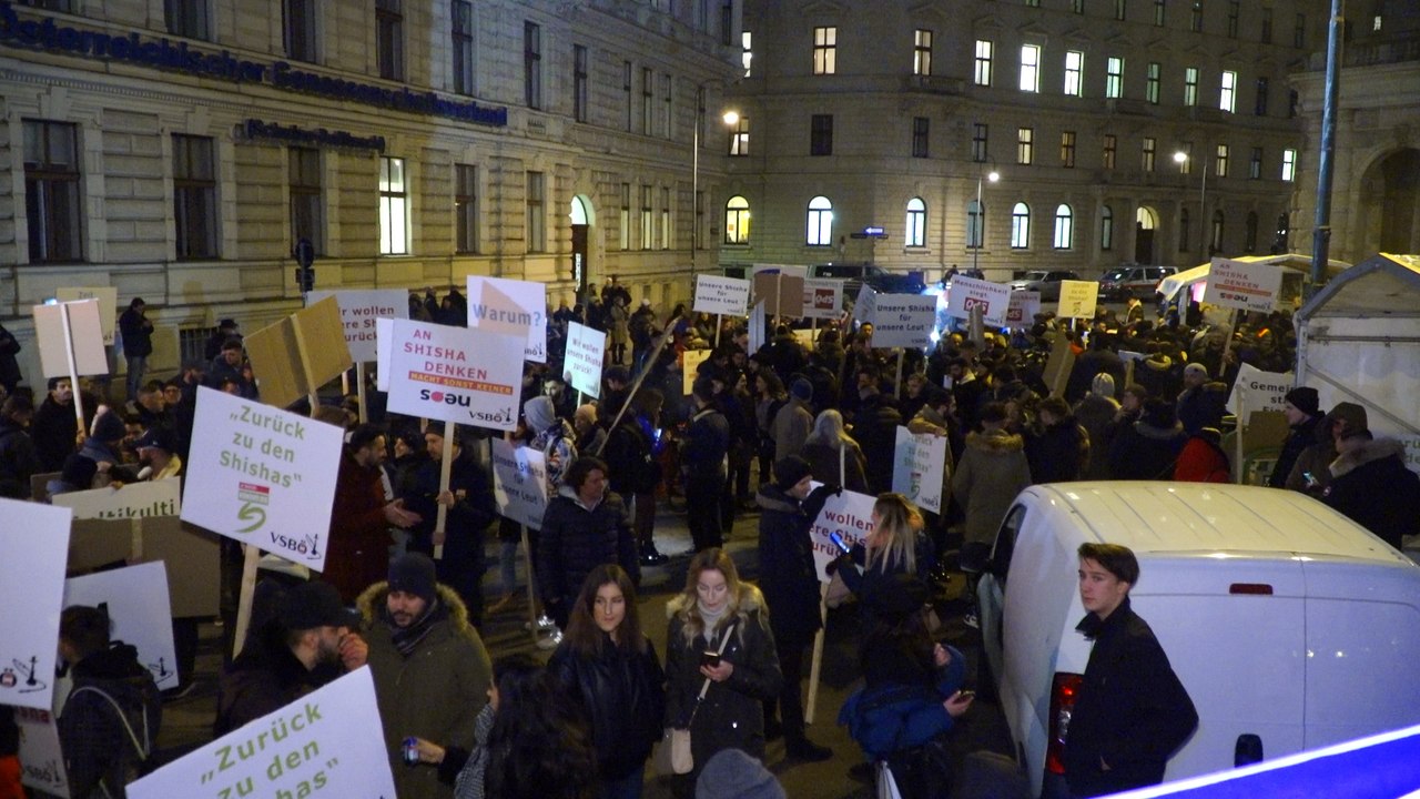 Shisha-Demo in der Löwelstraße