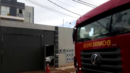Fumaça em apartamento mobiliza bombeiros na Rua Osvaldo Cruz
