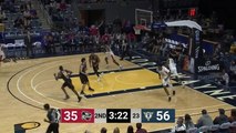 Stephan Hicks throws down the alley-oop!
